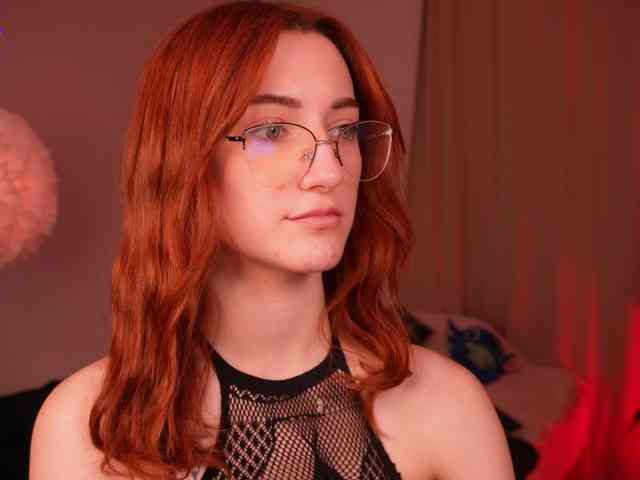 MilaFlame webcam