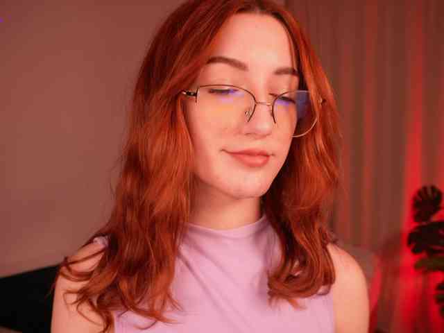 MilaFlame webcam