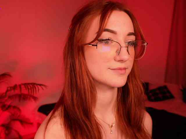 MilaFlame webcam