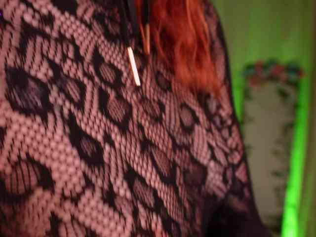MilaFlame webcam