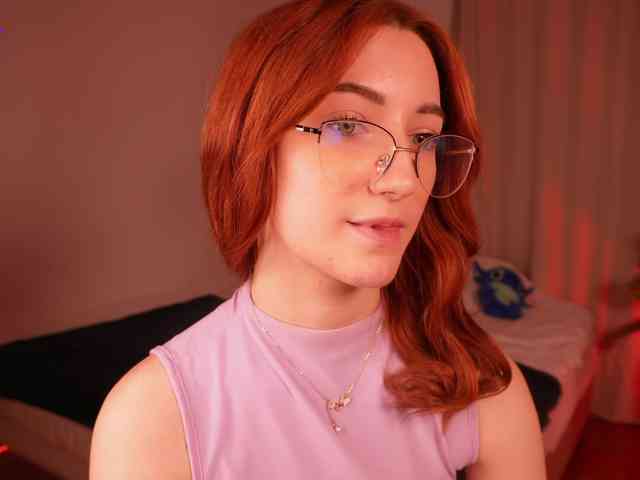 MilaFlame webcam