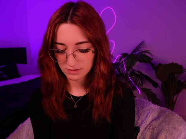 MilaFlame webcam