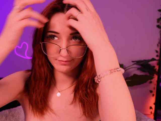 MilaFlame webcam