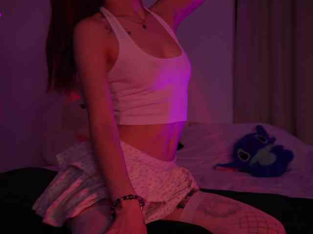 MilaFlame webcam