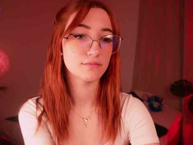 MilaFlame webcam