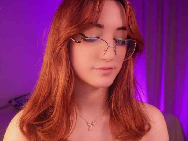 MilaFlame webcam