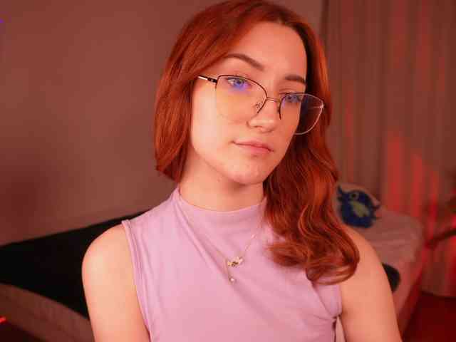 MilaFlame webcam