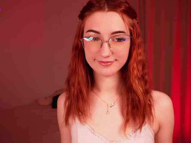 MilaFlame webcam