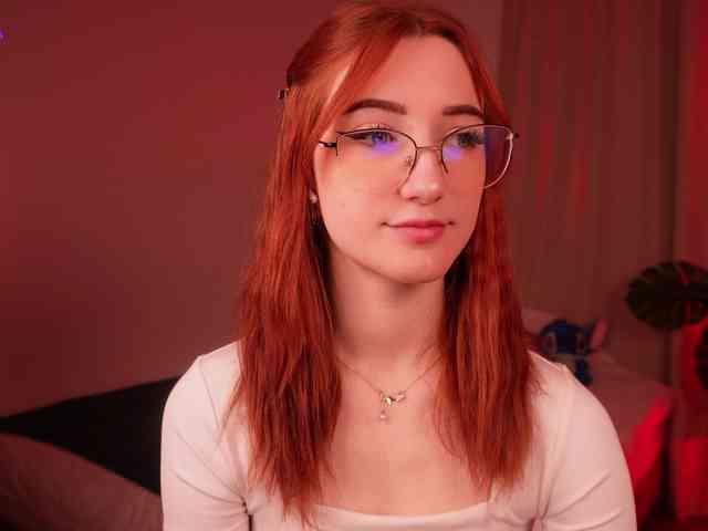 MilaFlame webcam