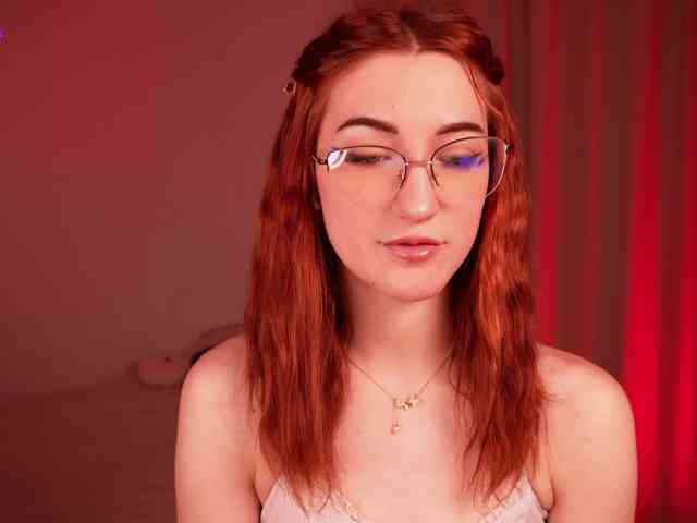 MilaFlame webcam