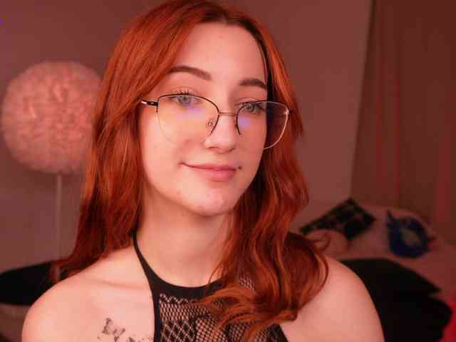 MilaFlame webcam