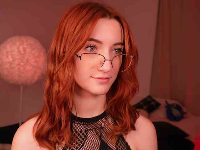 MilaFlame webcam
