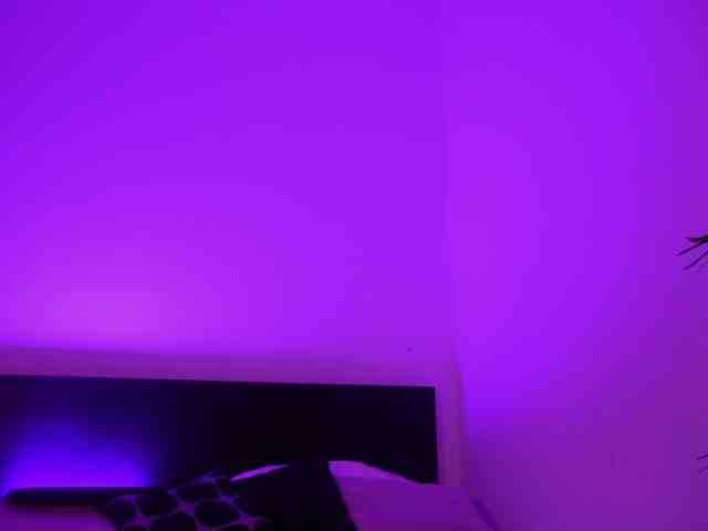MilaFlame webcam