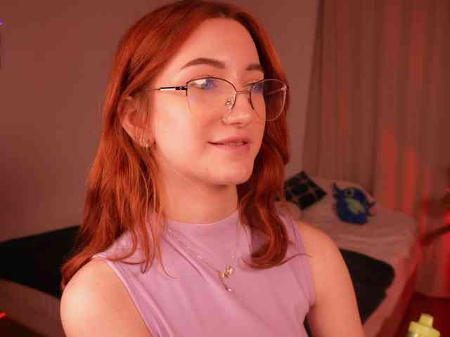 MilaFlame webcam