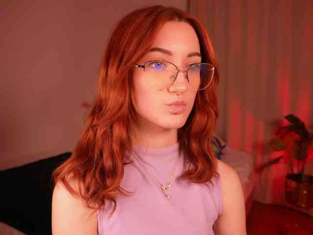 MilaFlame webcam