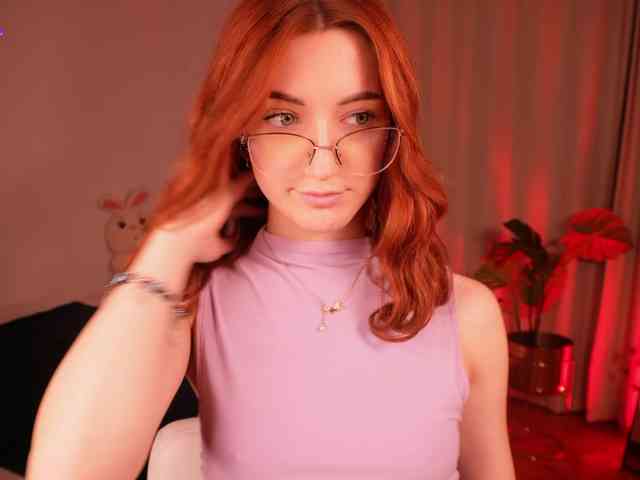 MilaFlame webcam