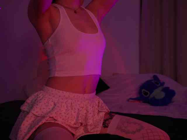 MilaFlame webcam