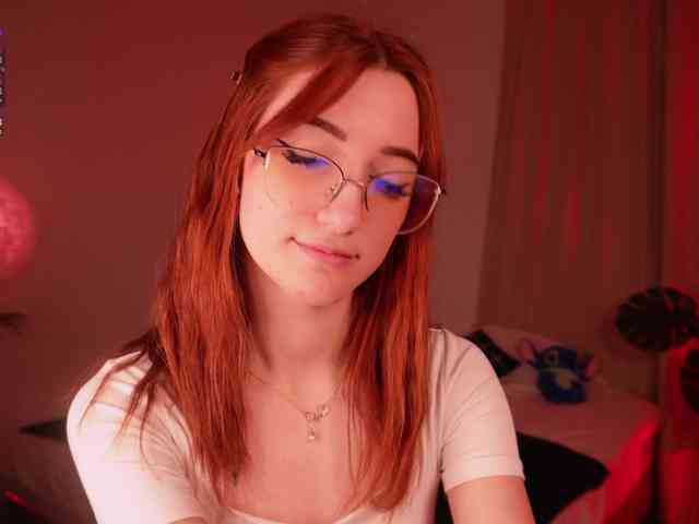 MilaFlame webcam