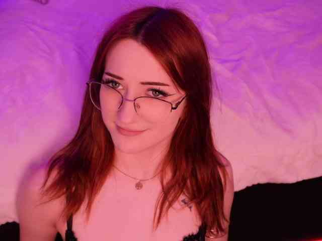 MilaFlame webcam