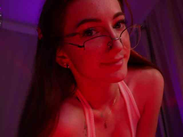 MilaFlame webcam