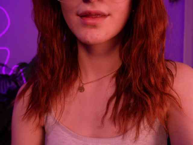 MilaFlame webcam