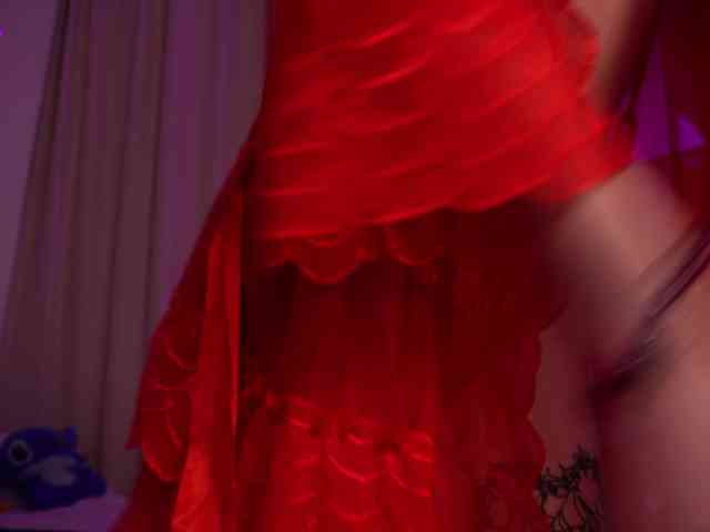 MilaFlame webcam