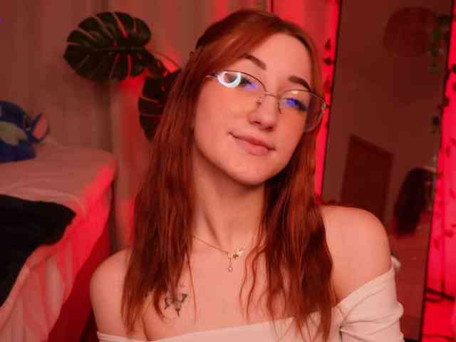 MilaFlame webcam