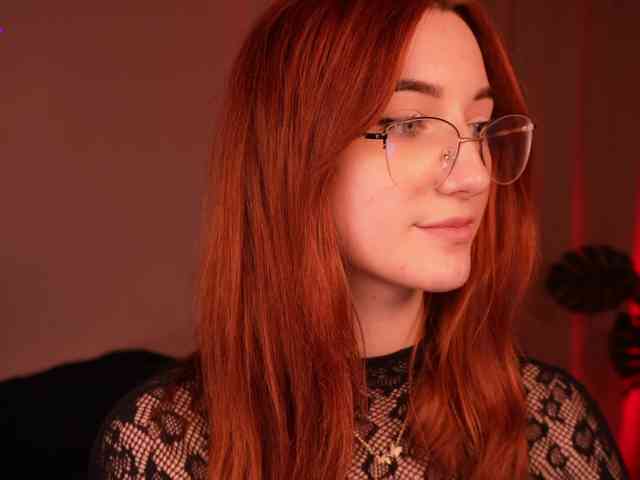 MilaFlame webcam