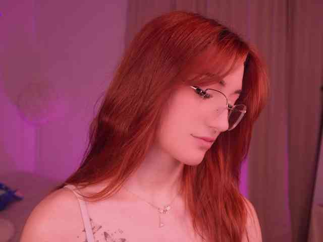 MilaFlame webcam
