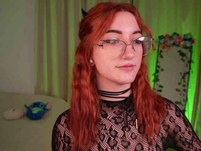 MilaFlame Sex Cam Show