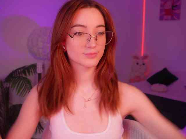 MilaFlame webcam