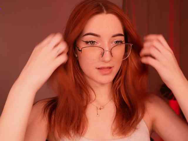 MilaFlame webcam