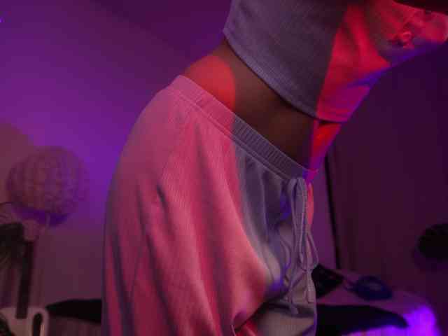 MilaFlame webcam
