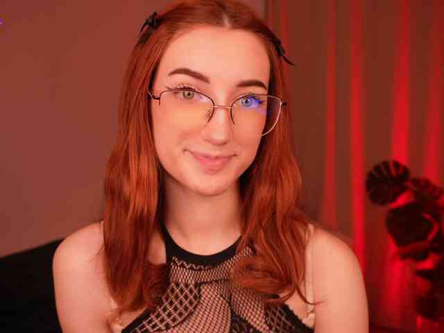 MilaFlame webcam