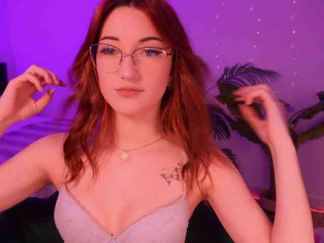 MilaFlame webcam