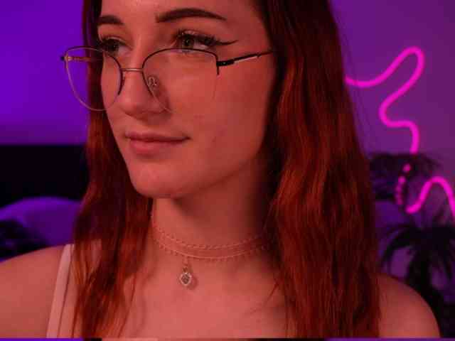 MilaFlame webcam