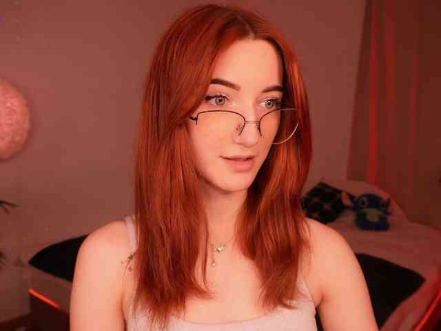 MilaFlame webcam