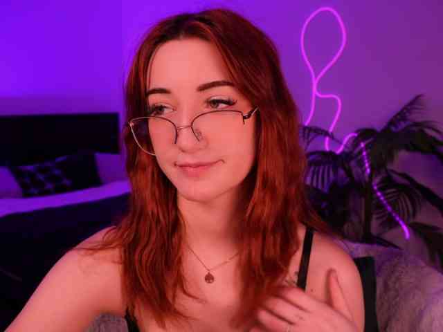 MilaFlame webcam