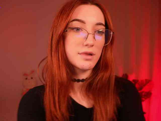 MilaFlame webcam