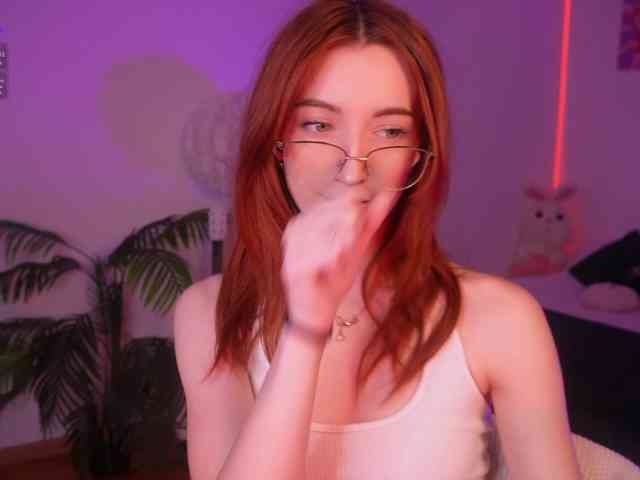 MilaFlame webcam