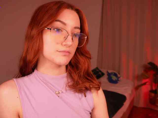 MilaFlame webcam