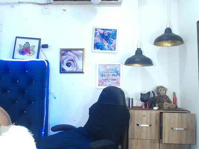 DesireHottXX Live Webcam on BongaCams
