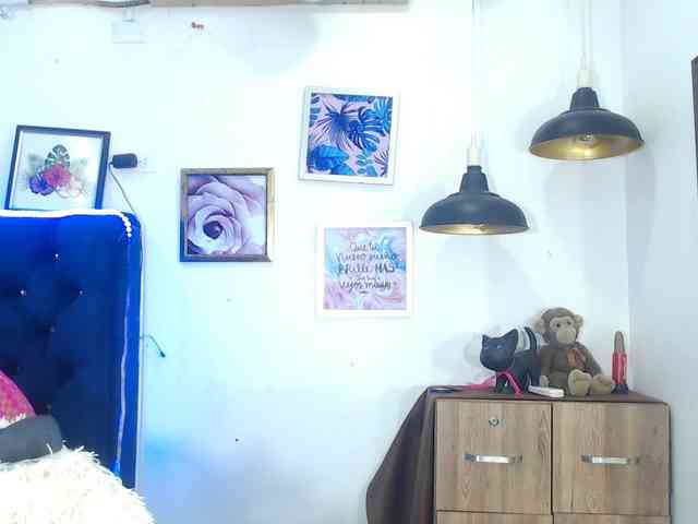 DesireHottXX Live Webcam on BongaCams