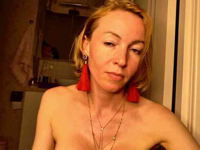 AngelicFenix webcam