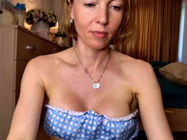 AngelicFenix webcam