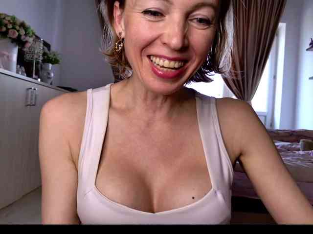 AngelicFenix webcam