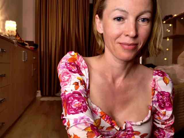AngelicFenix webcam