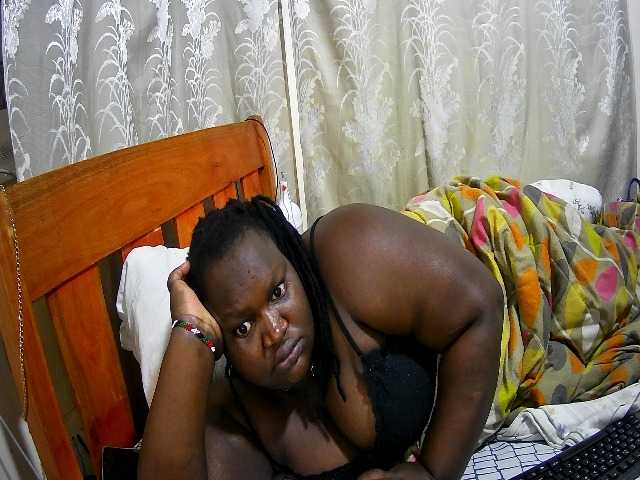 chubby-cherry live webcam show
