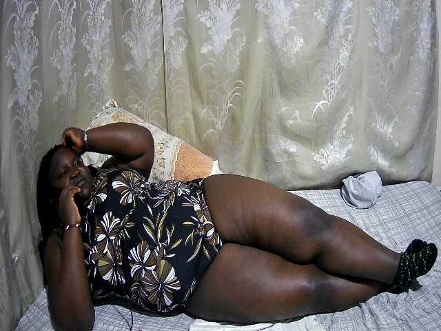 chubby-cherry webcam