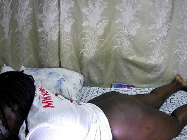 chubby-cherry webcam
